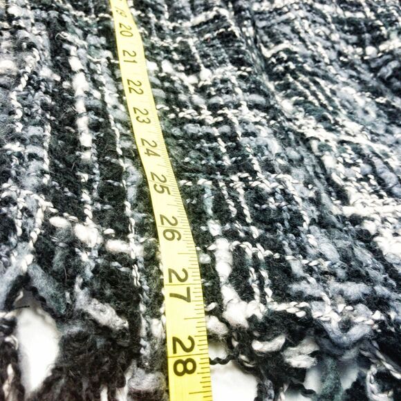 Black & White Boucle Knit Ruana Poncho Wrap OS - Picture 9 of 10